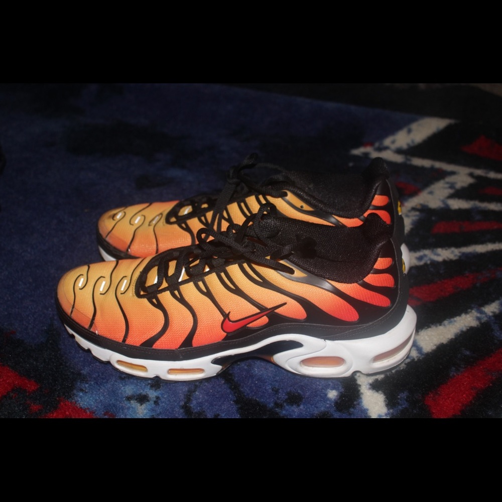 Air maxes